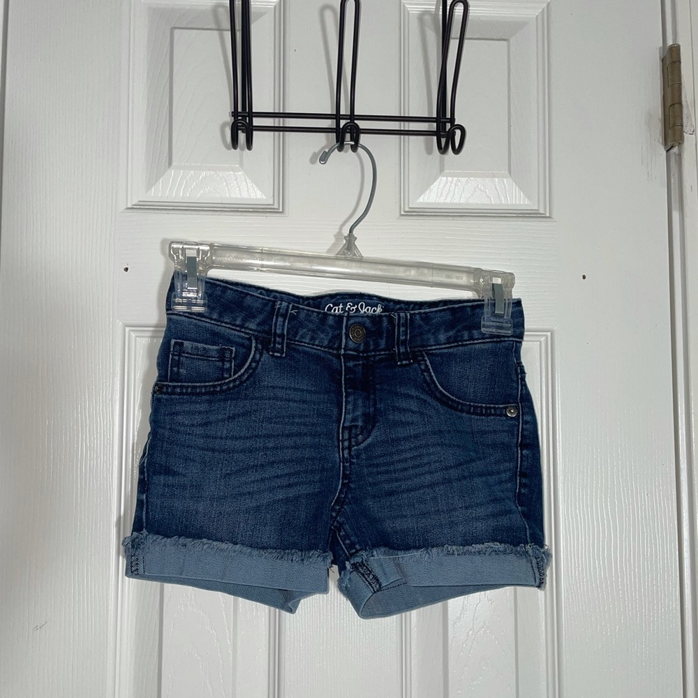 Cat & jack low rise shorts